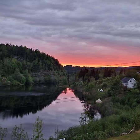 Glamping On Idyllic Lake, Paddle Boards & Rowboat Porsgrunn Esterno foto